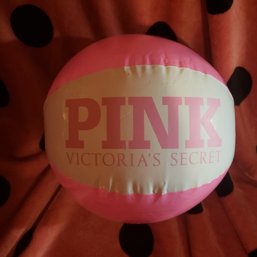🚫SOLD🚫⛱PINK VS  HTF BEACH BALL⛱  TAKING OFFERS